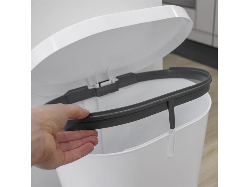 09200014_8711112016156_2_zamora_pedal-bin_25l_white